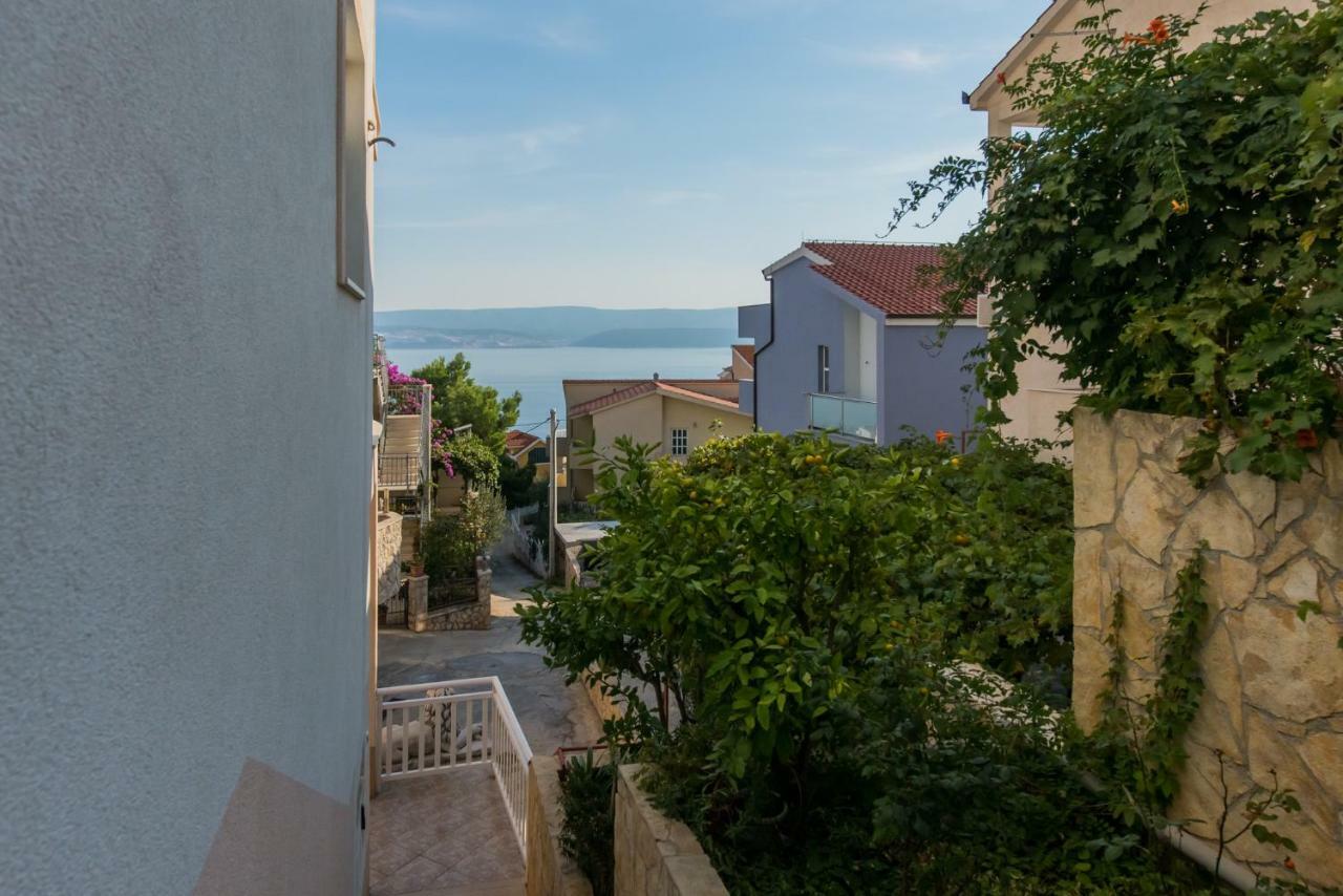 Villa Katarina 奥米什 外观 照片